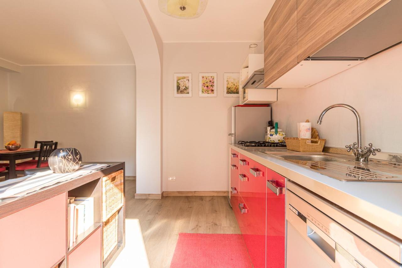 Apartment Delle Rose - เมนาจโจ ภายนอก รูปภาพ